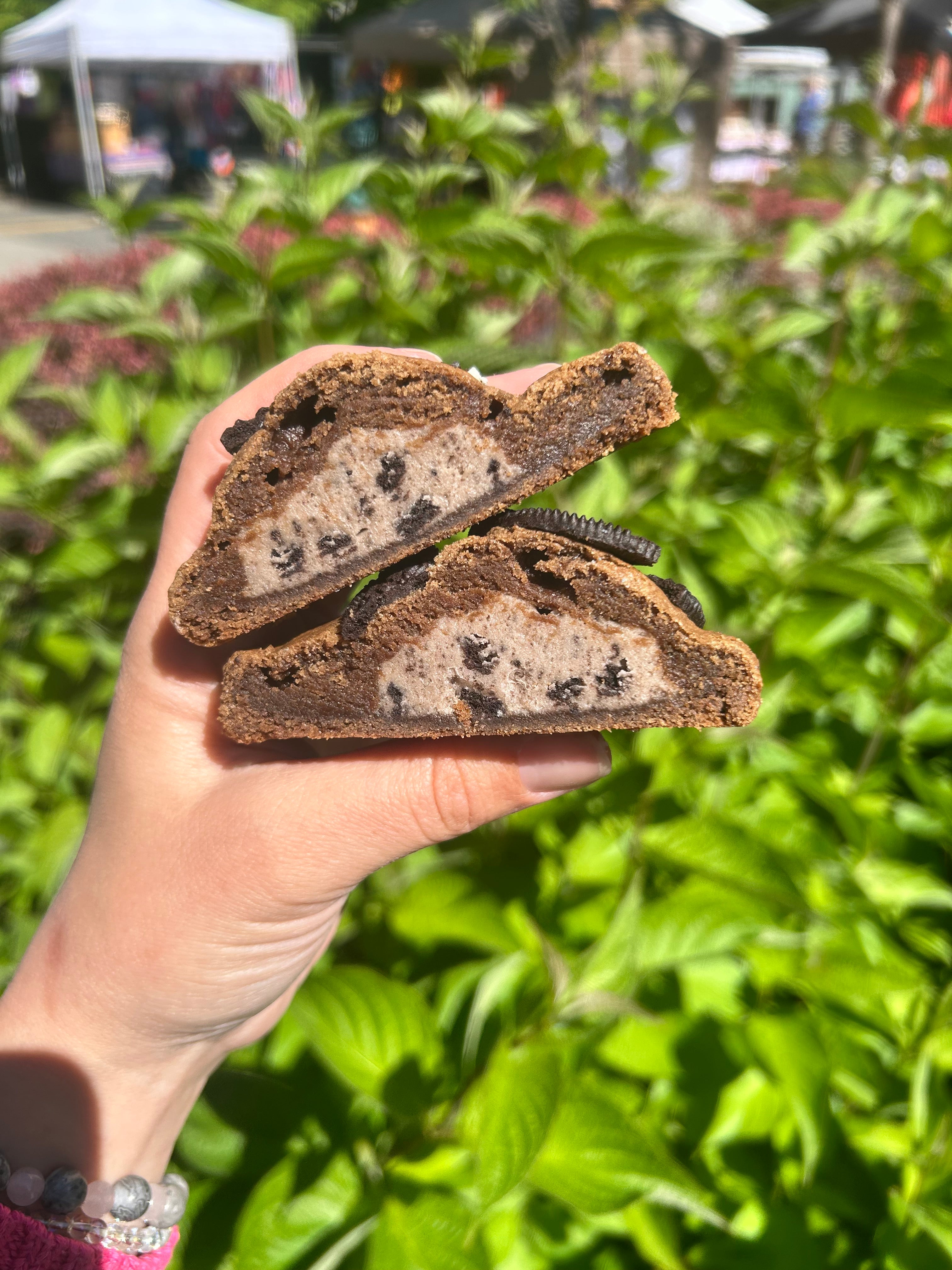 (For pickup only!) Oreo Cheesecake Stuffed Cookie