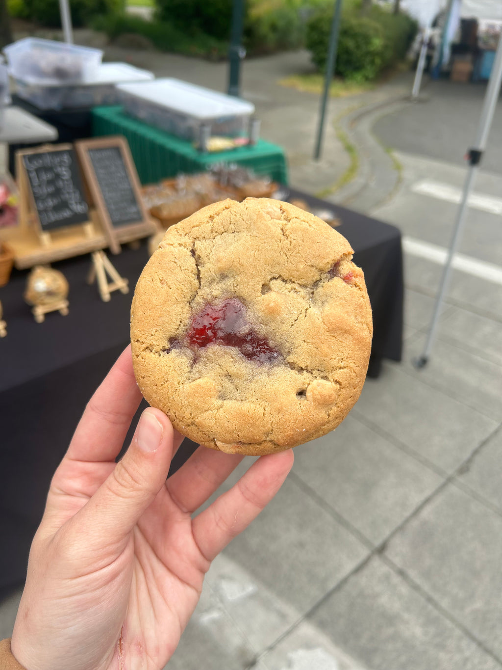 Peanut Butter & Jelly (Raspberry)